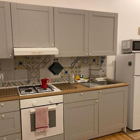 Casa Gaia A Due Passi Dal Duomo Apartment Наполи Екстериор снимка