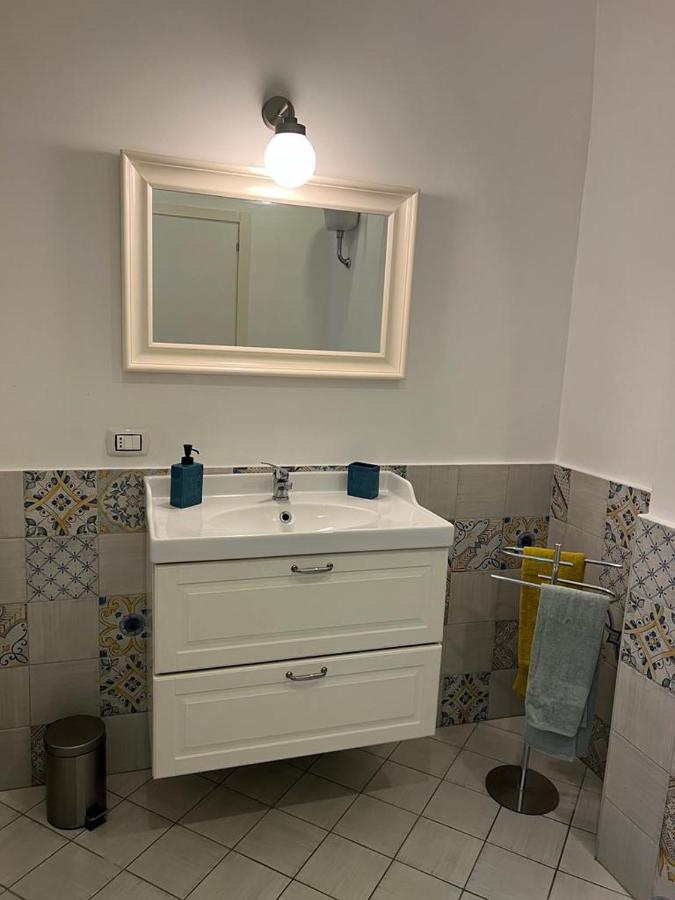 Casa Gaia A Due Passi Dal Duomo Apartment Наполи Екстериор снимка