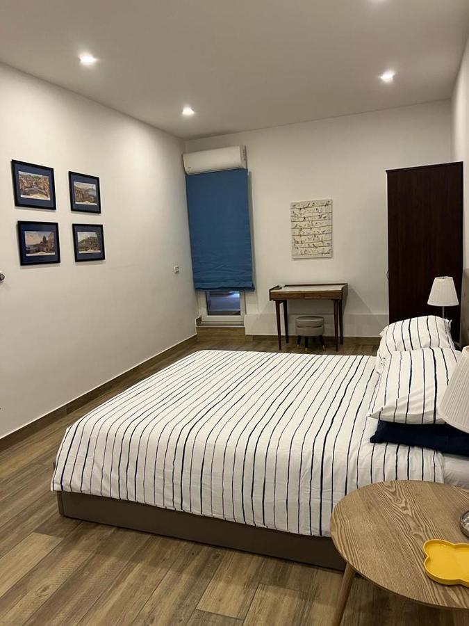 Casa Gaia A Due Passi Dal Duomo Apartment Наполи Екстериор снимка