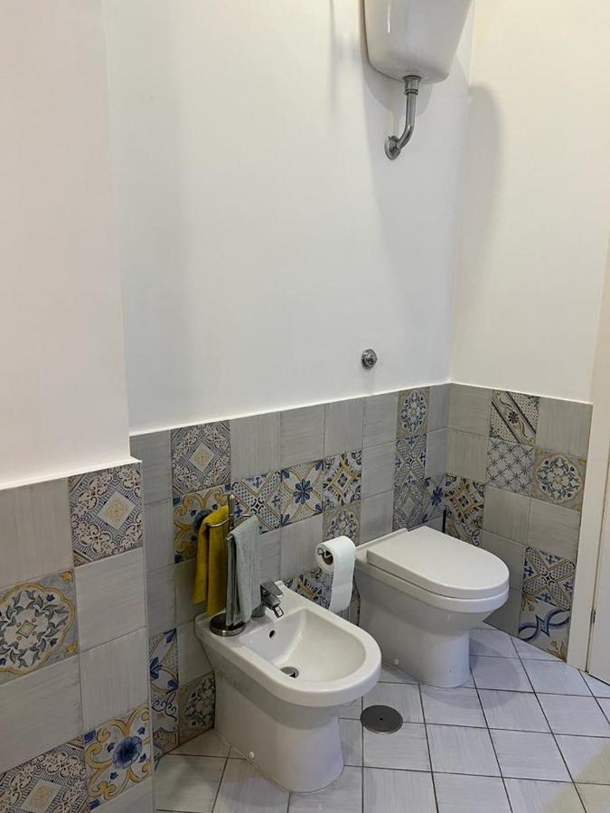 Casa Gaia A Due Passi Dal Duomo Apartment Наполи Екстериор снимка