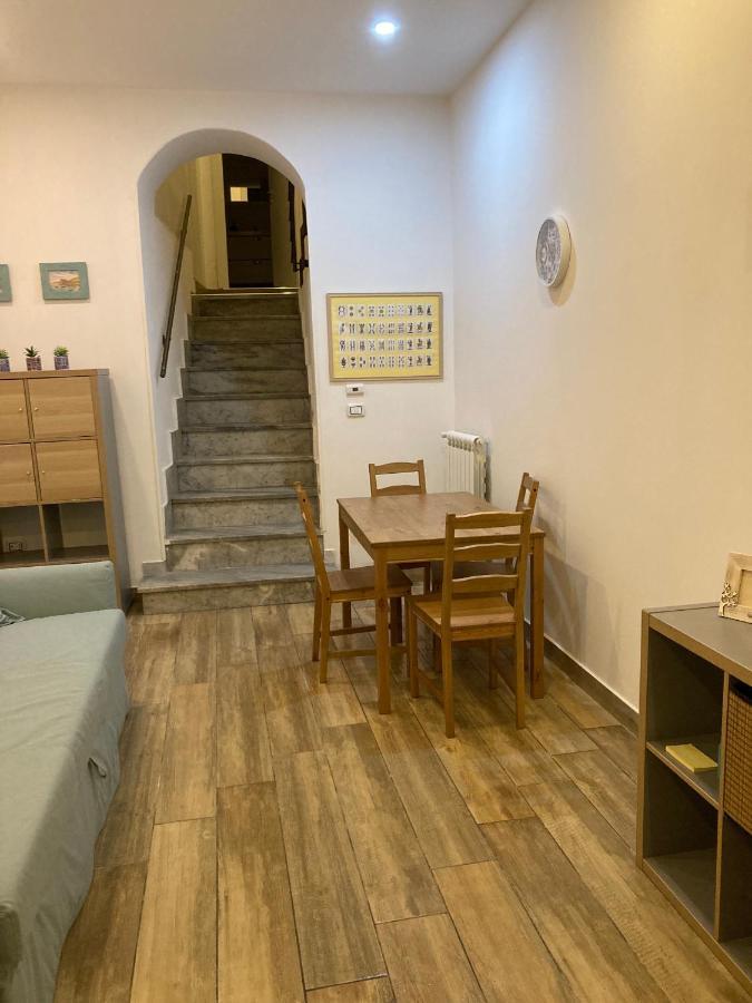 Casa Gaia A Due Passi Dal Duomo Apartment Наполи Екстериор снимка